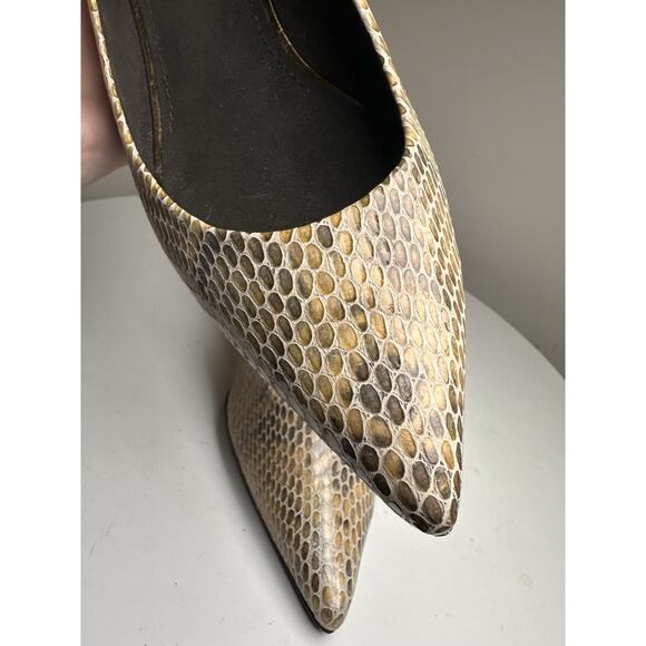 Stuart Weitzman Snakeskin Kitten Heel Sz 10 Tan Gray Leather Pointed Toe Luxury - Picture 7 of 13
